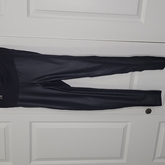 ATHLETA Black High-Waisted Leggings With Faux Leather Front Size Small - Picture 3 of 7